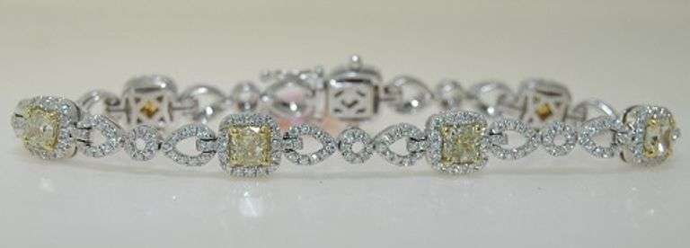 Dazzling 18kt Fancy Yellow Diamond & Diamond Bracelet