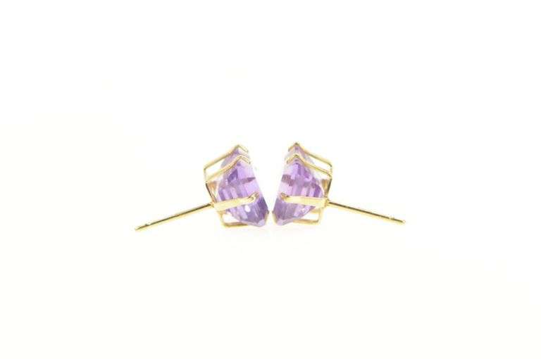 14K Yellow Gold Emerald Cut Amethyst Retro Classic Stud Earrings
