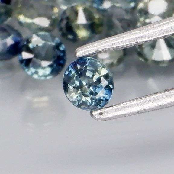 Heated only! 4.67ct diamond cut Australian Sapphire set