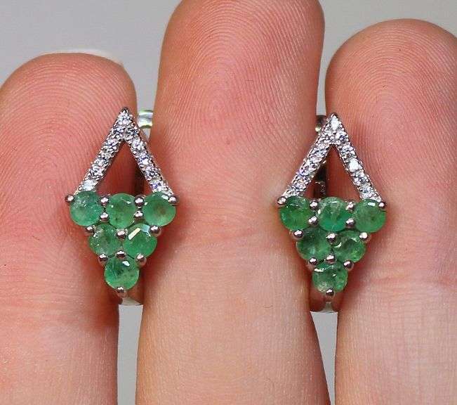 Unique shape Emerald earrings