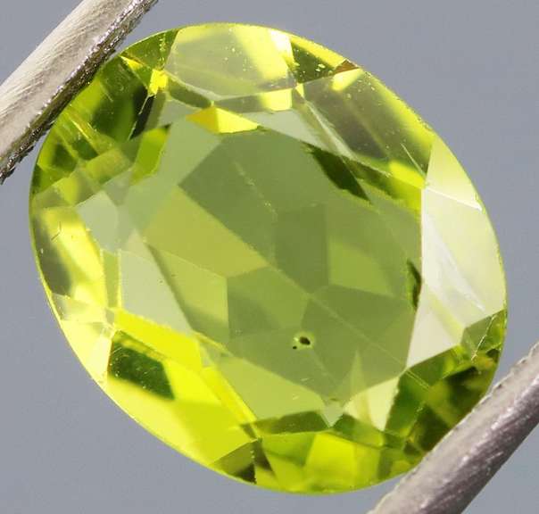 Awesome 2.33ct Burma green Peridot