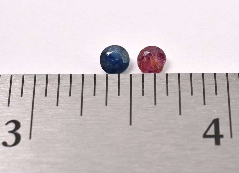 Blue Sapphire And Ruby Gems From Pre-Owned Jewlery