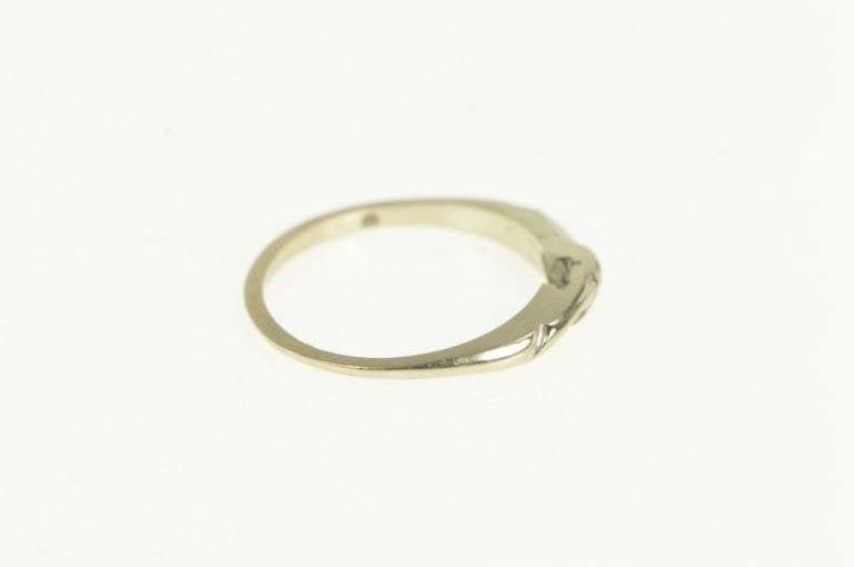 14K White Gold 1950's Vintage Classic Diamond Wedding Ring