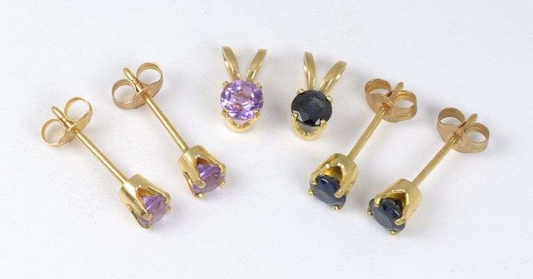 Two Pairs Earrings & 2 Pendants