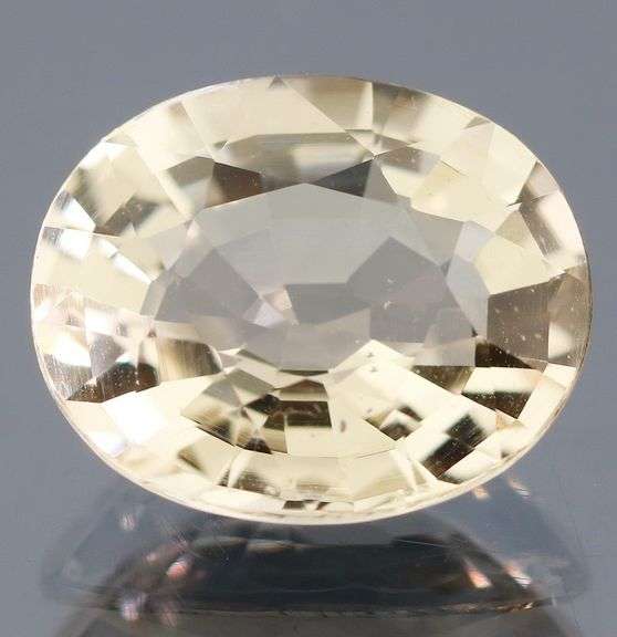 Remarkable 5.50ct high fire champagne Beryl