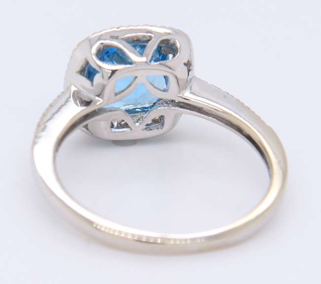 Attractive White Gold Checkerboard Blue Topaz and Diamond Ring
