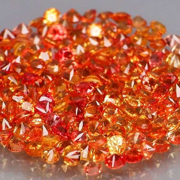 Glittering 180 piece 5.41ct fancy color Sapphire set