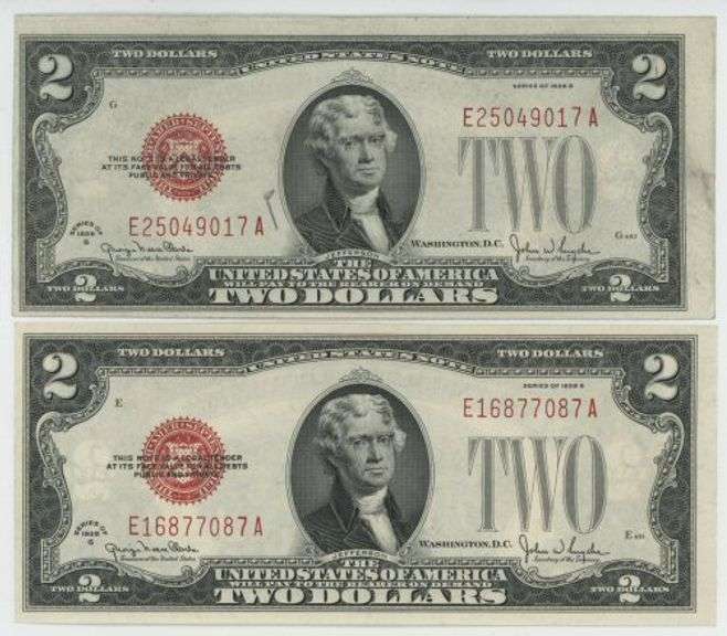 Crisp Uncirculated pair of 1928-G Series $2 Red Seal Notes
