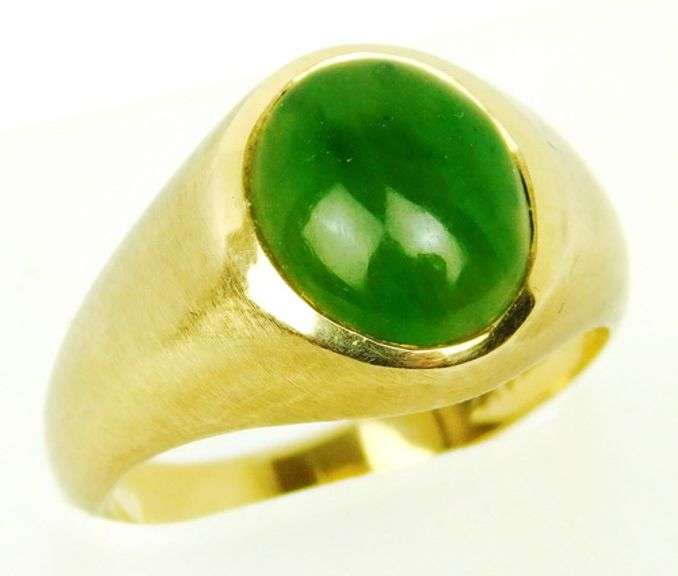 Vintage 14K Jade Ring, Size 9.25
