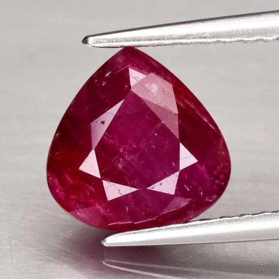Stunning 2.01ct violet red unheated Ruby