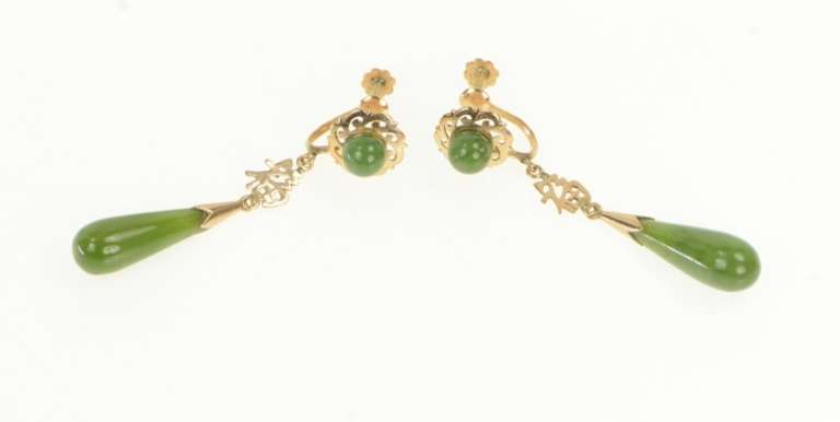 18K Yellow Gold Nephrite Tear Drop Dangle Retro Screw Back Earrings