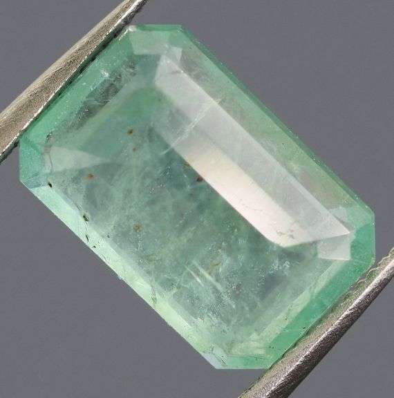 Vivid! 2.17ct unheated Zambian Emerald