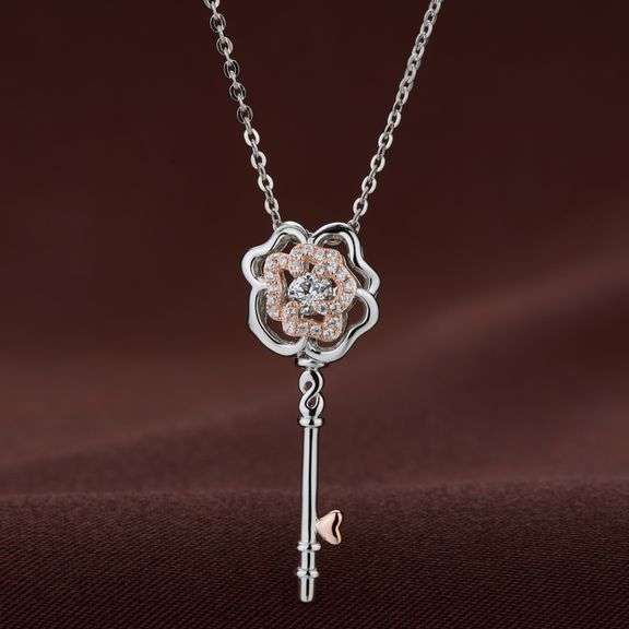 "Spring love" Platinum over 925 sterling silver dancing stone pendant