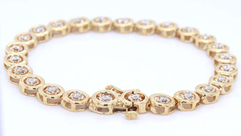 Elegant Yellow Gold Circle Diamond Tennis Bracelet