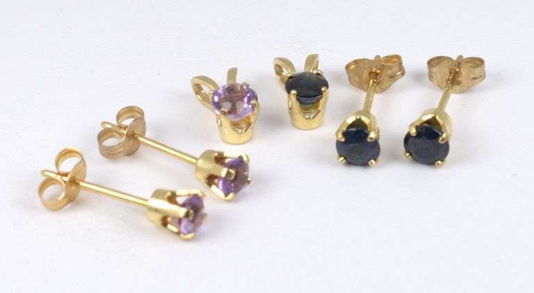 Two Pairs Earrings & 2 Pendants