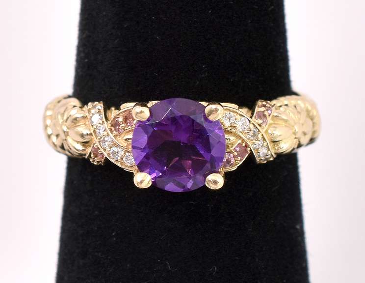 Amazing Purple Amethyst Ring In 14K Yellow Gold