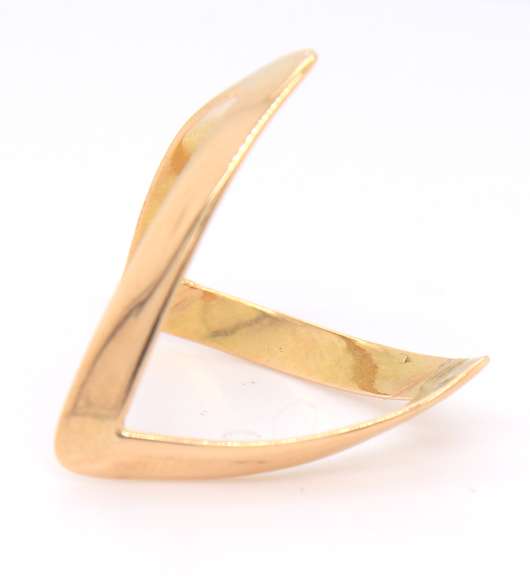 Wonderful Yellow Gold Chevron Ring
