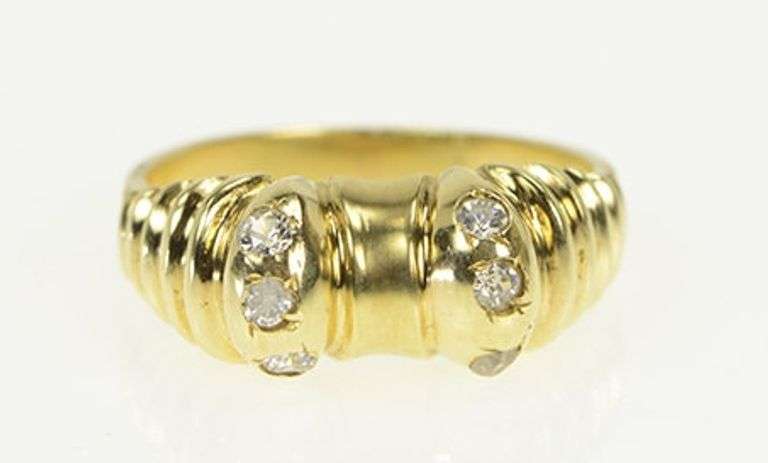 14K Yellow Gold 1950's Diamond Scalloped Band Bow Vintage Ring