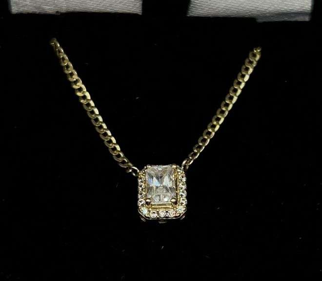 CLASSY CUBIC ZIRCONIA PENDANT SET IN 14K YELLOW GOLD