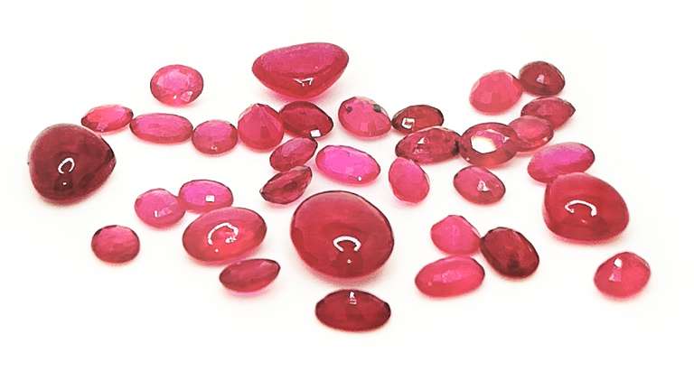 Precious 25.00 Carats of Beautiful One Ruby Parcel