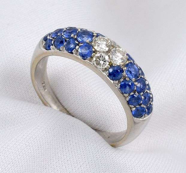 Gorgeous 18k WG Sapphire & Diamond Ring