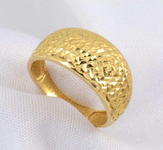 Textured and Tapered 14k Ring