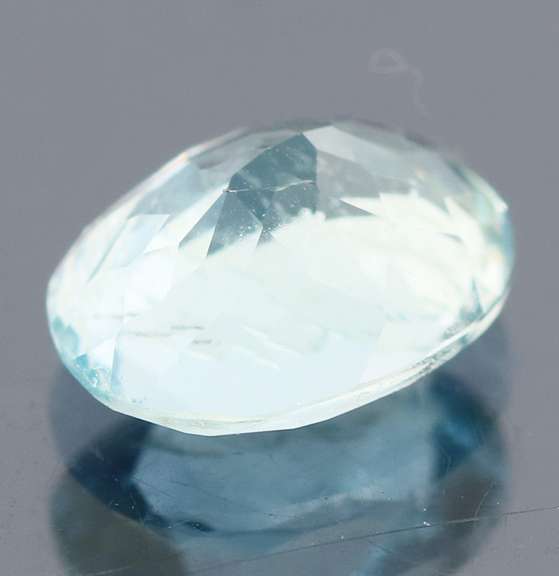 Superb 2.21ct platinum blue Aquamarine