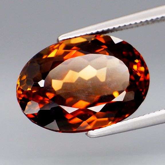 Exquisite 7.58ct whiskey color Imperial Topaz