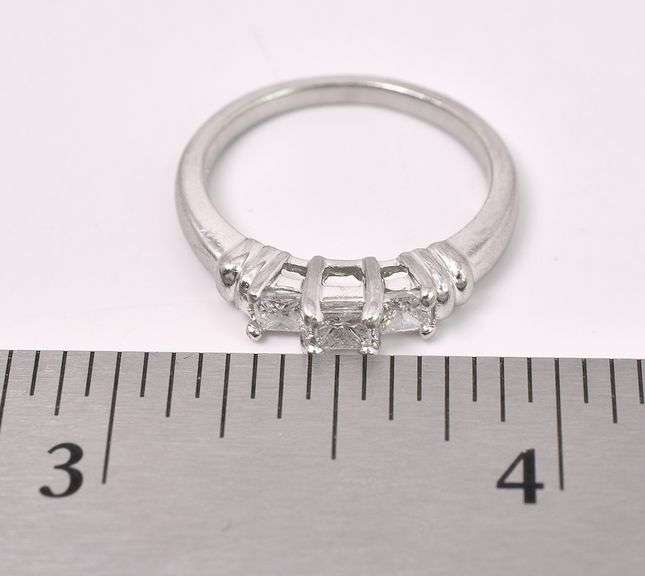 Beautiful Diamond Ring In White Gold