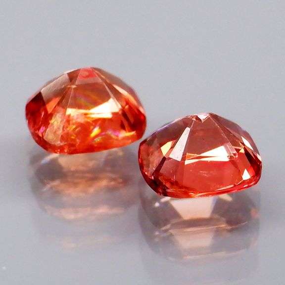 Dynamic 2.18ct Padparadscha Spinel set