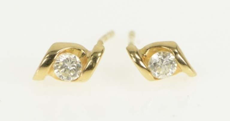 14K Yellow Gold 0.20 Ctw Diamond Solitaire Classic Stud Earrings