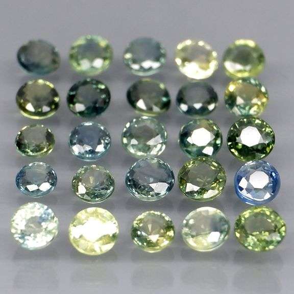 Heated only! 3.91ct round cut Australian Sapphire set