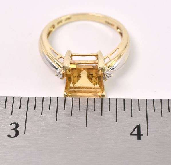 Gorgeous Citrine Gem Ring In Yellow Gold
