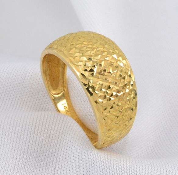 Textured and Tapered 14k Ring