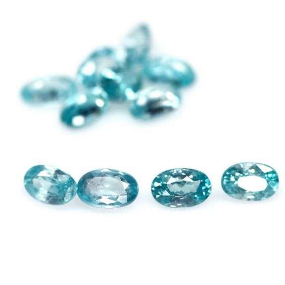 Vibrant blue! 8.61ct 11pc Cambodian Zircon set