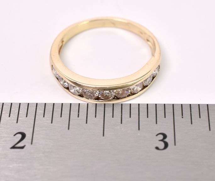 Elegant Diamond Ring In 14K Yellow Gold