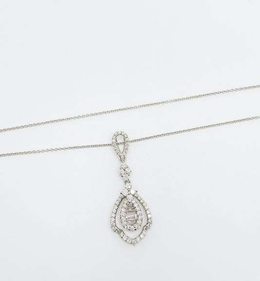 Fashion-Forward 18kt White Gold Necklace With Unique Shaped Diamond Pendant