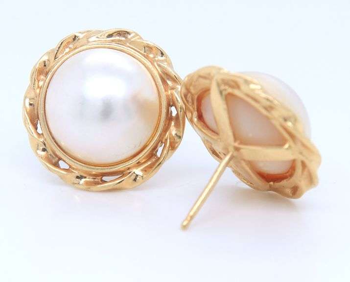 Gorgeous Yellow Gold Mabe Pearl Earrings