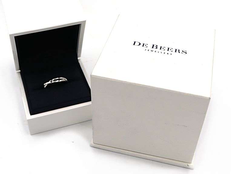 De Beers Infinity Wedding Band Ring in 18K W/Box