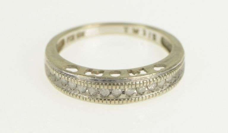 10K Yellow Gold 0.20 Ctw Diamond Mom Mother's Day Band Ring