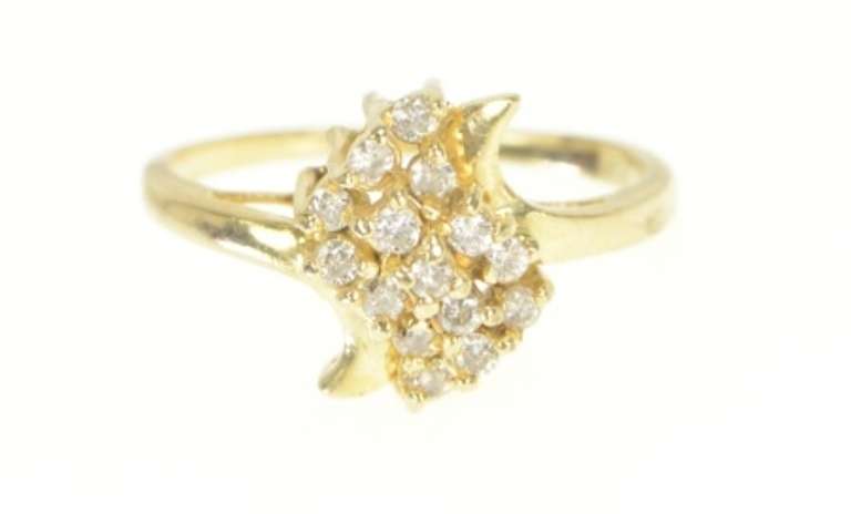 14K Yellow Gold 0.25 Ctw Diamond Wavy Cluster Bypass Ring