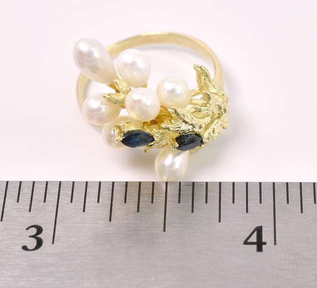 Unique Pearl and Blue Sapphire Ring In 14K Yellow Gold
