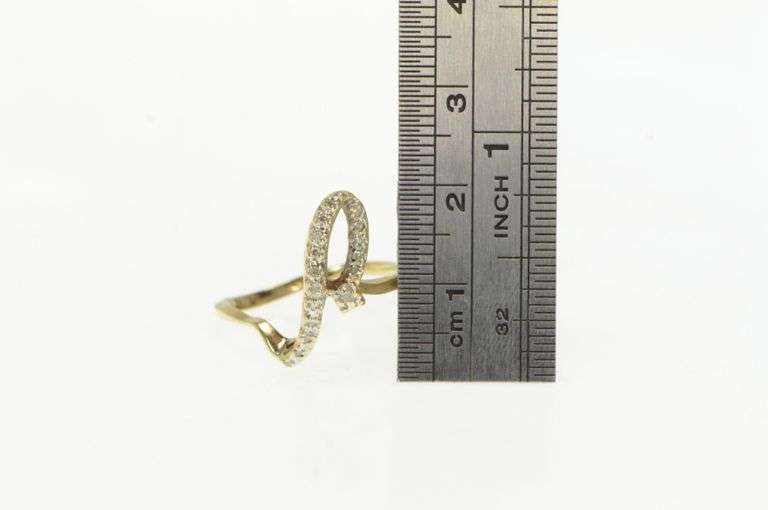 10K Yellow Gold Vintage Wavy Diamond Curvy Statement Ring