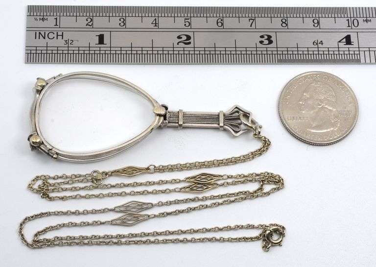 Feminine Lorgnette with Necklace