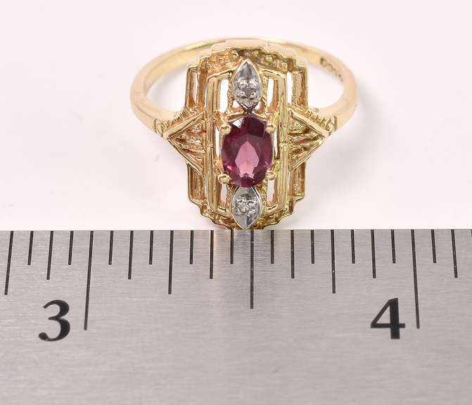Rhodolite Garnet Ring In 14K Yellow Gold