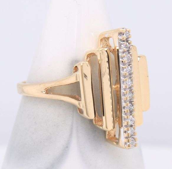 Fabulous Yellow Gold Deco Style Diamond Accent Ring