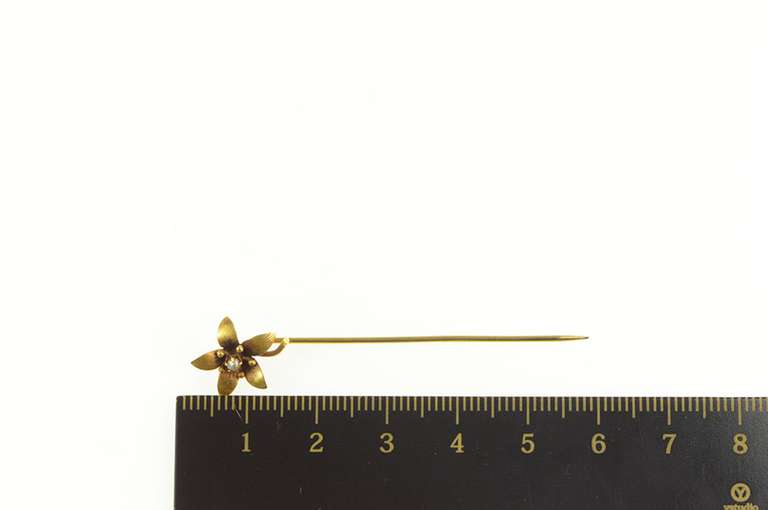 14K Yellow Gold Victorian Flower Pearl Flower Forget Me Not Stick Pin