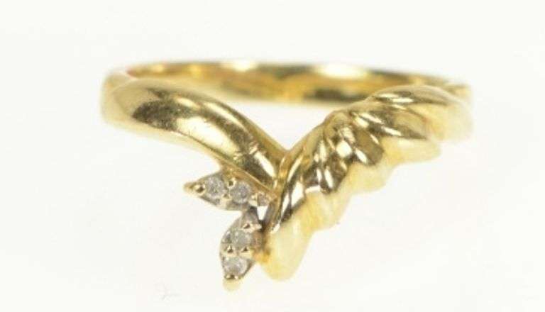 14K Yellow Gold Retro Diamond Scalloped Bypass Wedding Band Ring