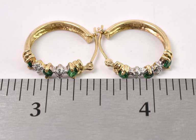 Ravishing Emerald and Diamond Earrings In Yellow Gold