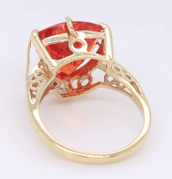 Wonderful Yellow gold Trillion Orange Sapphire and Diamond Fancy Ring
